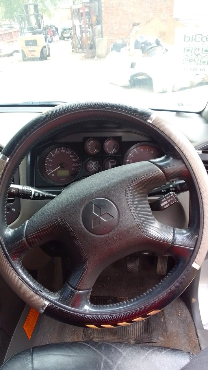 Used Mitsubishi Pajero Gen 3 Steering Wheel for sale - Private Seller Used Mitsubishi Pajero Gen 3 Steering Wheel for sale - Private Seller