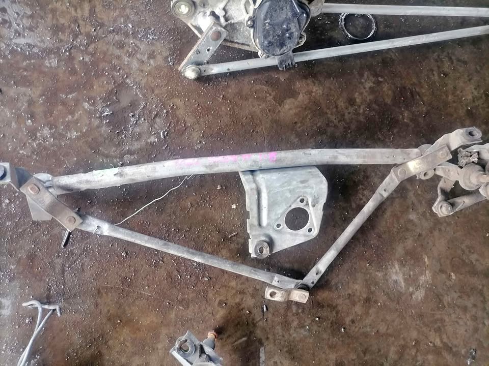 Opel Astra/Kadett wiper linkage - Private Seller Opel Astra/Kadett wiper linkage - Private Seller