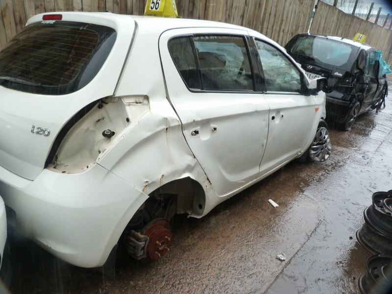 Hyundai i20 1.4 Manual White - 2012 STRIPPING FOR SPARES - Private Seller Hyundai i20 1.4 Manual White - 2012 STRIPPING FOR SPARES - Private Seller