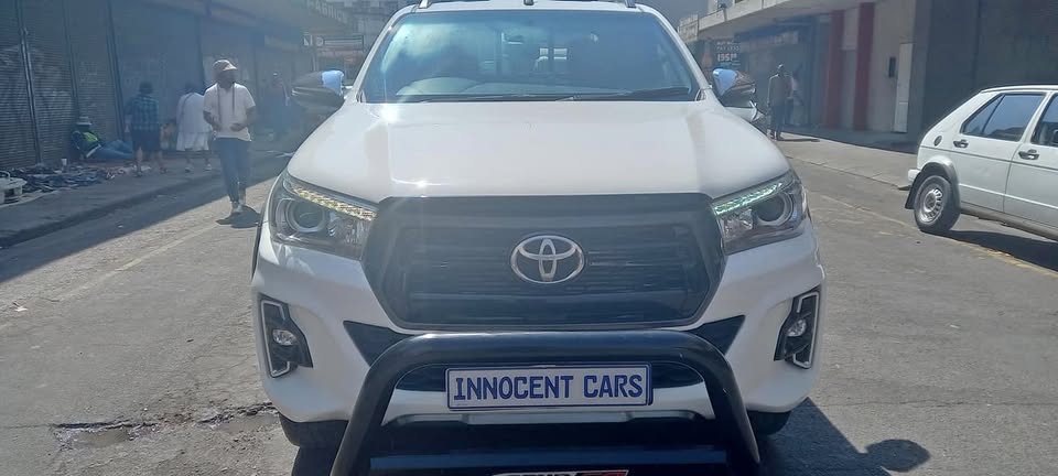 2020 TOYOTA HILUX 2.8 GD6 DIESEL, AUTOMATIC, LEGEND 50, WHITE COLOUR