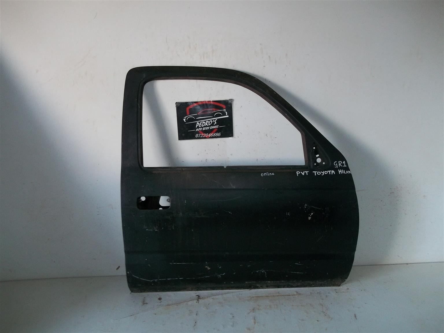 Toyota Hilux '98-'03 right driver door - Private Seller Toyota Hilux '98-'03 right driver door - Private Seller