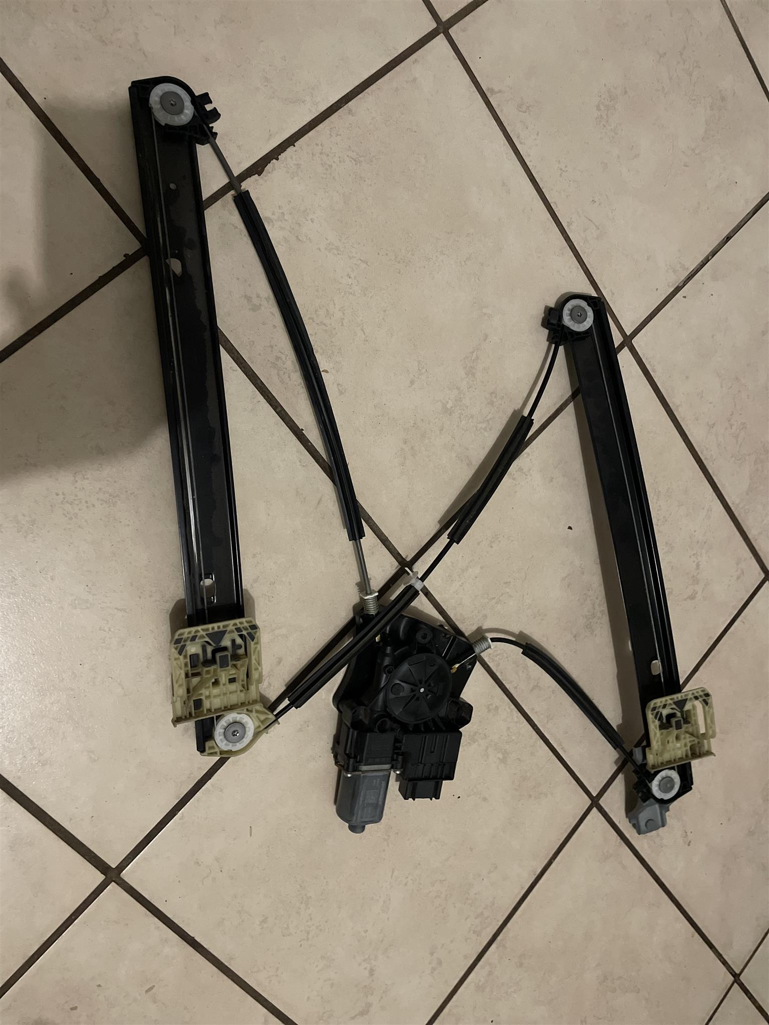 Vw T-cross window mechanism - Private Seller Vw T-cross window mechanism - Private Seller