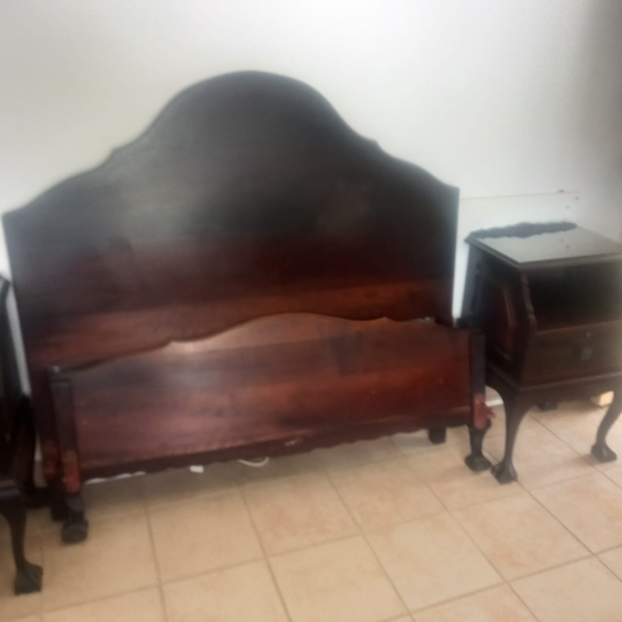 Solid Imbuia Antique Bedroom Suite