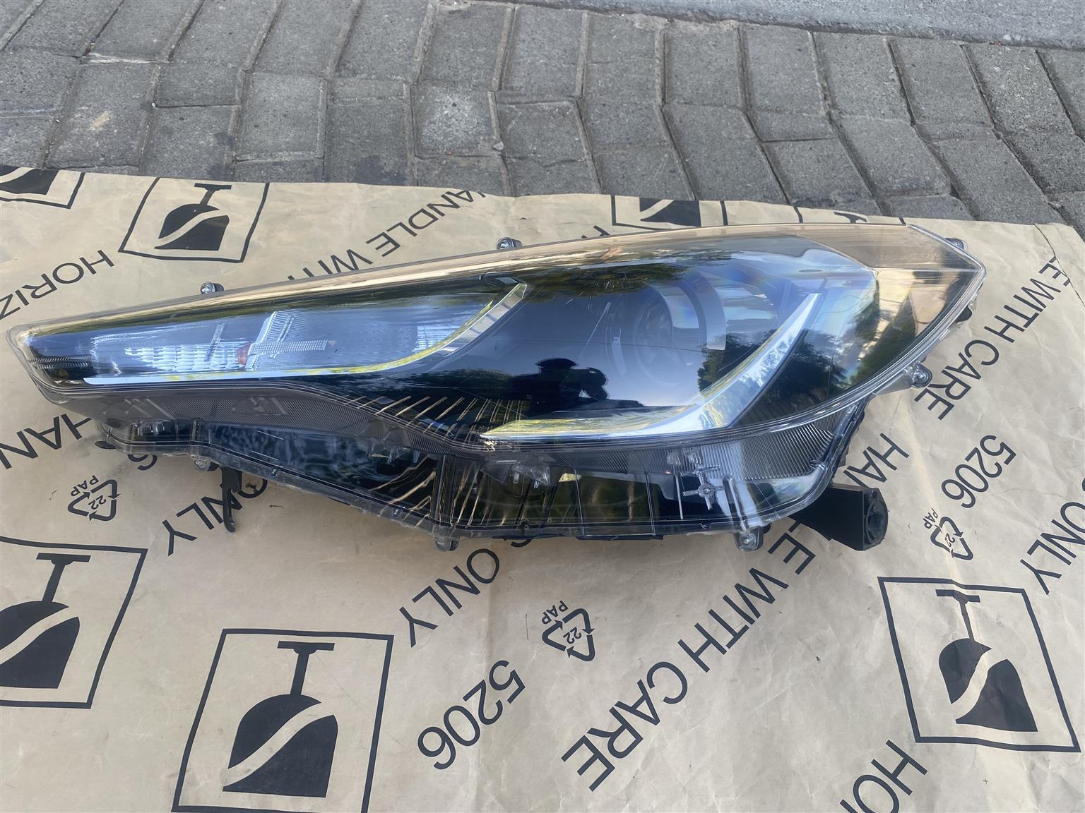 2024 TOYOTA COROLLA CROSS HALOGEN HEADLIGHT LEFT SIDE FOR SALE
