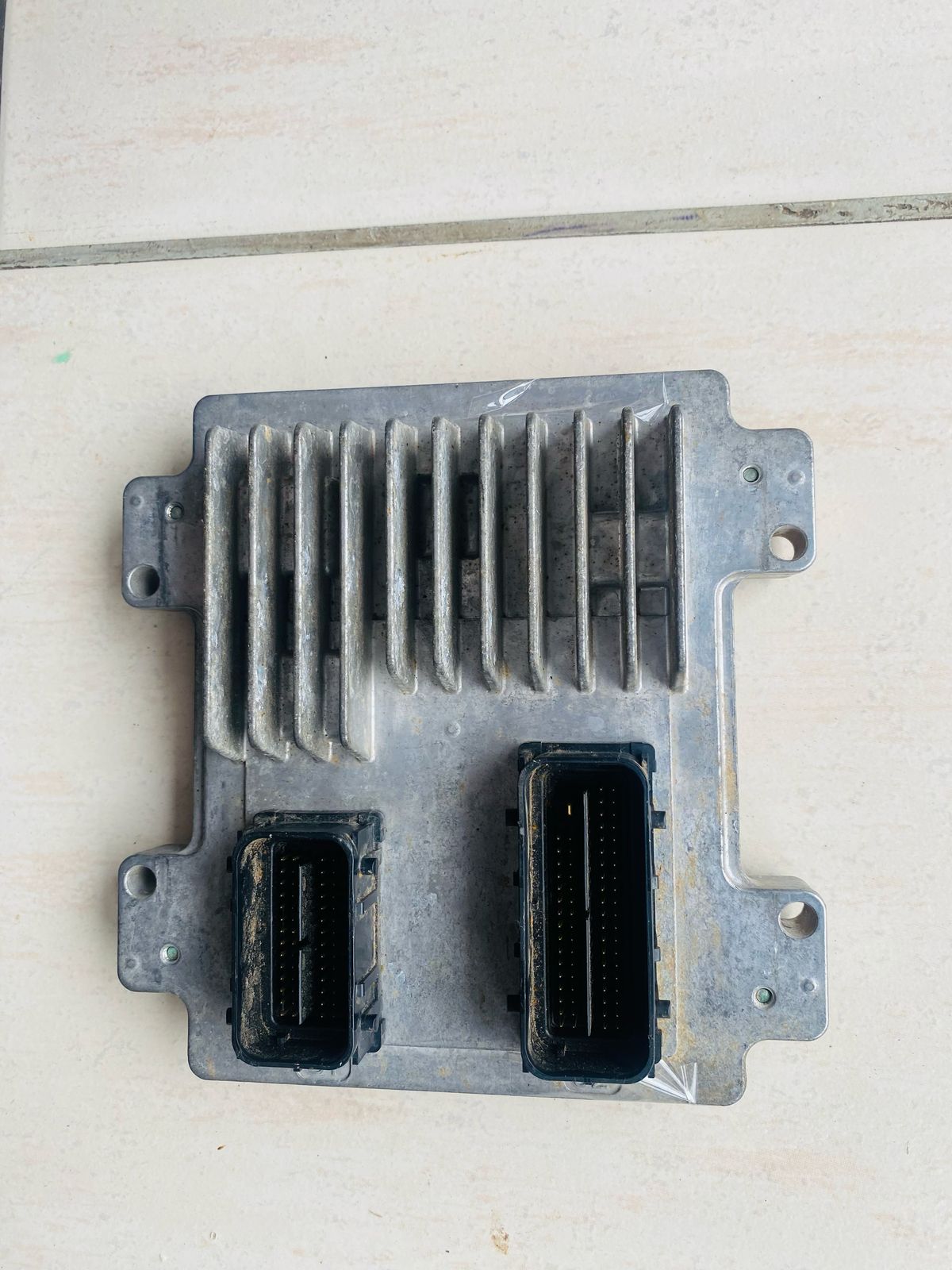 Chevrolet aveo utility bakkie ECU computer box - Private Seller