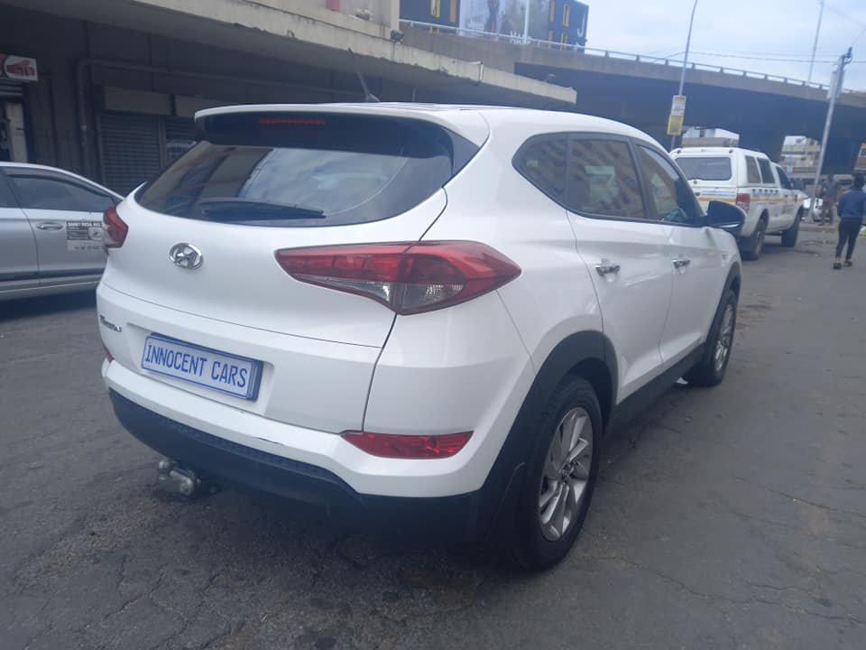 2018 HYUNDAI TUCSON 2.0 PETROL, MANUAL TRANSMISSION, WHITE COLOUR
