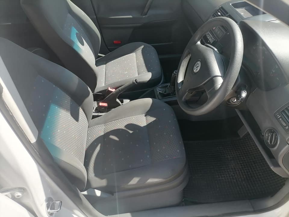 2009 Volkswagen polo Classic 1.6 Sedan