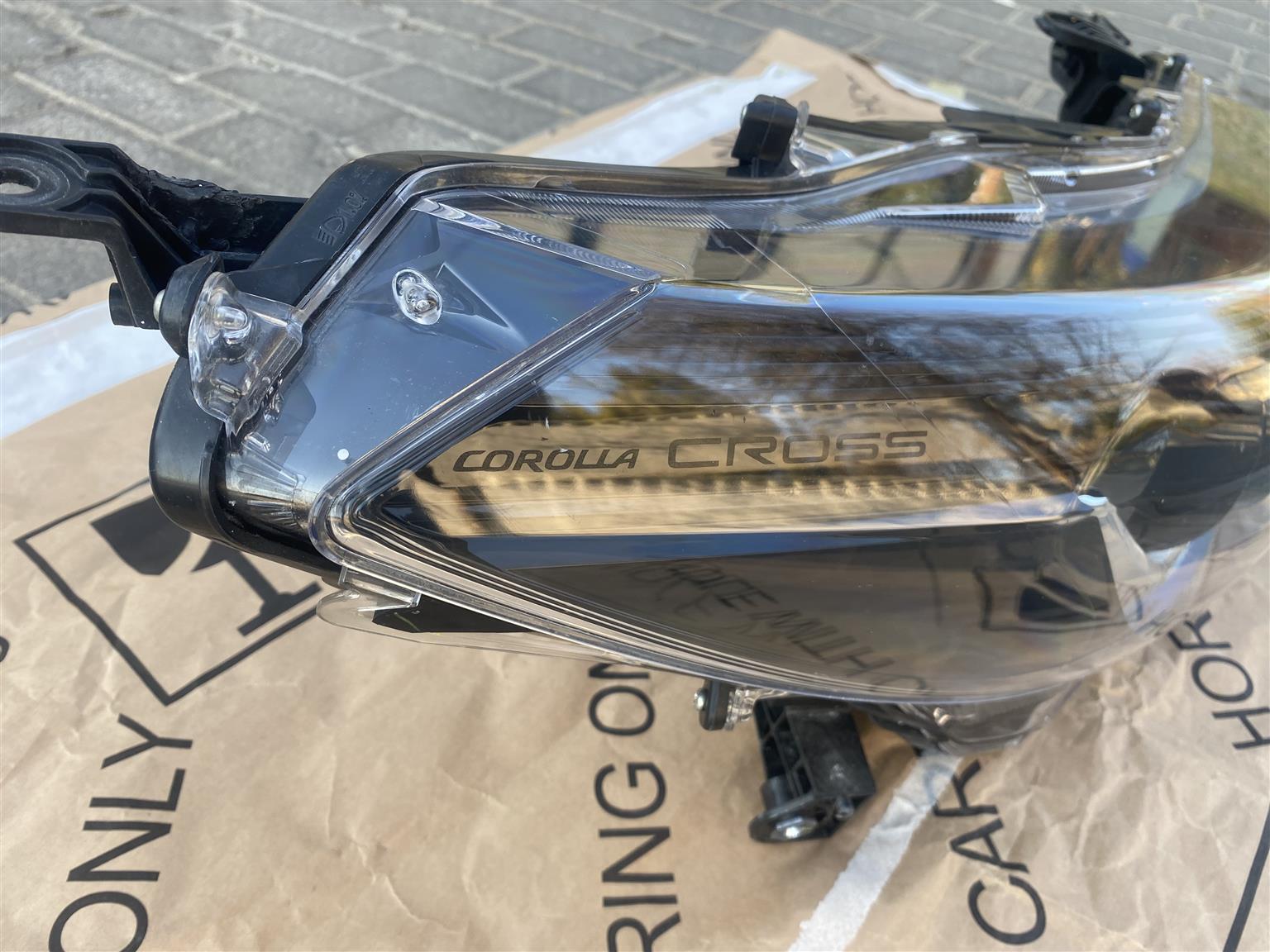 2024 TOYOTA COROLLA CROSS HALOGEN HEADLIGHT RIGHT SIDE FOR SALE