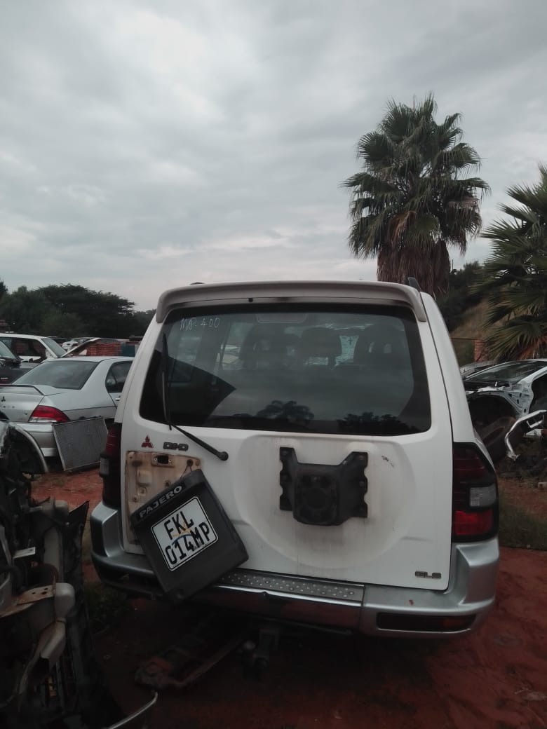 Mitsubishi CK 3.2 DID LWB 2002 Model Stripping for Parts - Private Seller Mitsubishi CK 3.2 DID LWB 2002 Model Stripping for Parts - Private Seller