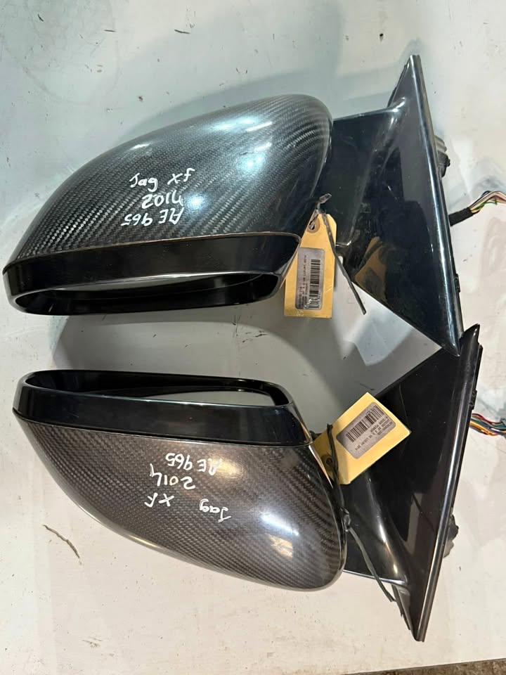Land Rover Jaguar XF 3.0L SDV6 2014 Used Right and Left Mirrors For Sale - Private Seller Land Rover Jaguar XF 3.0L SDV6 2014 Used Right and Left Mirrors For Sale - Private Seller