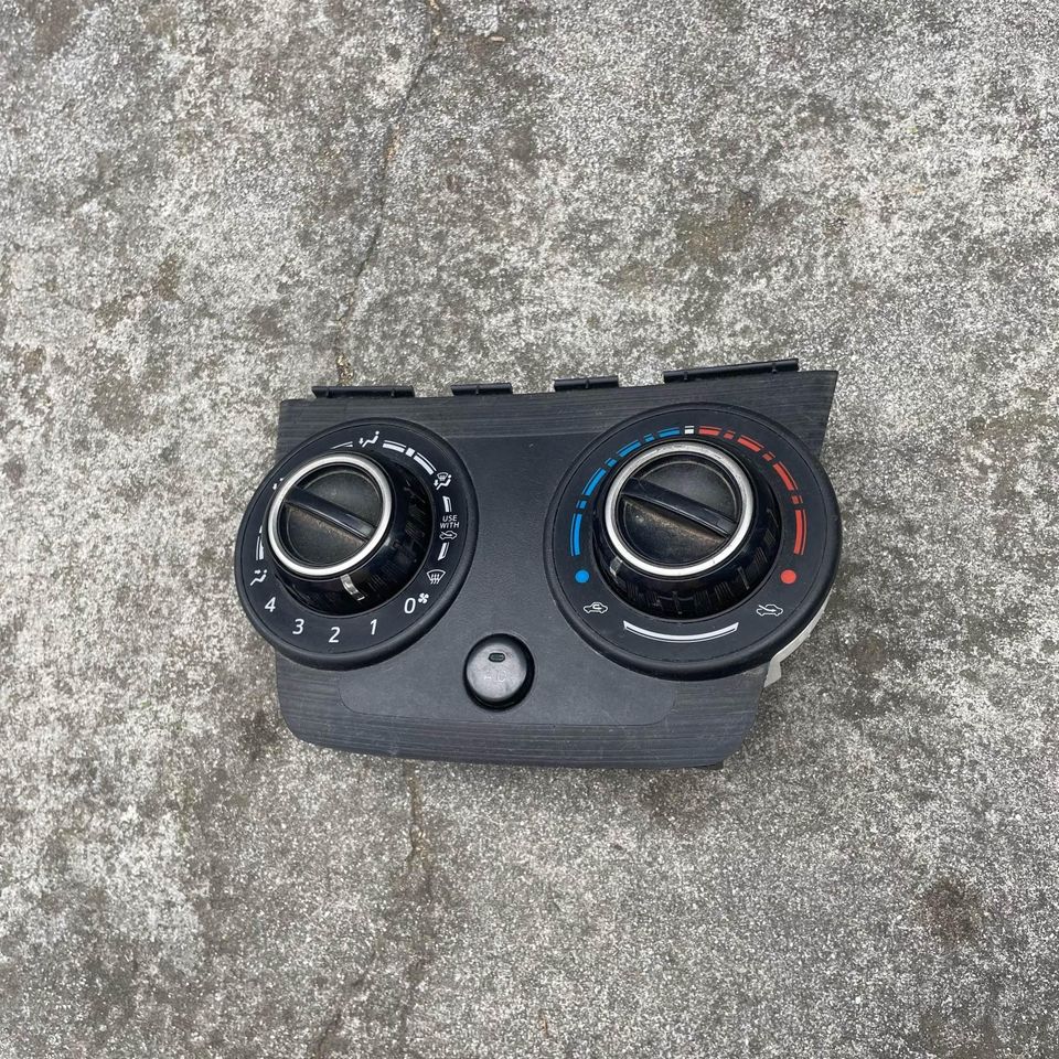 Toyota Avanza A/C & Heater Controls - Private Seller