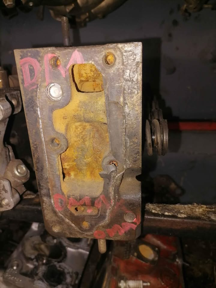 Isuzu Dmax cylinder head - Private Seller