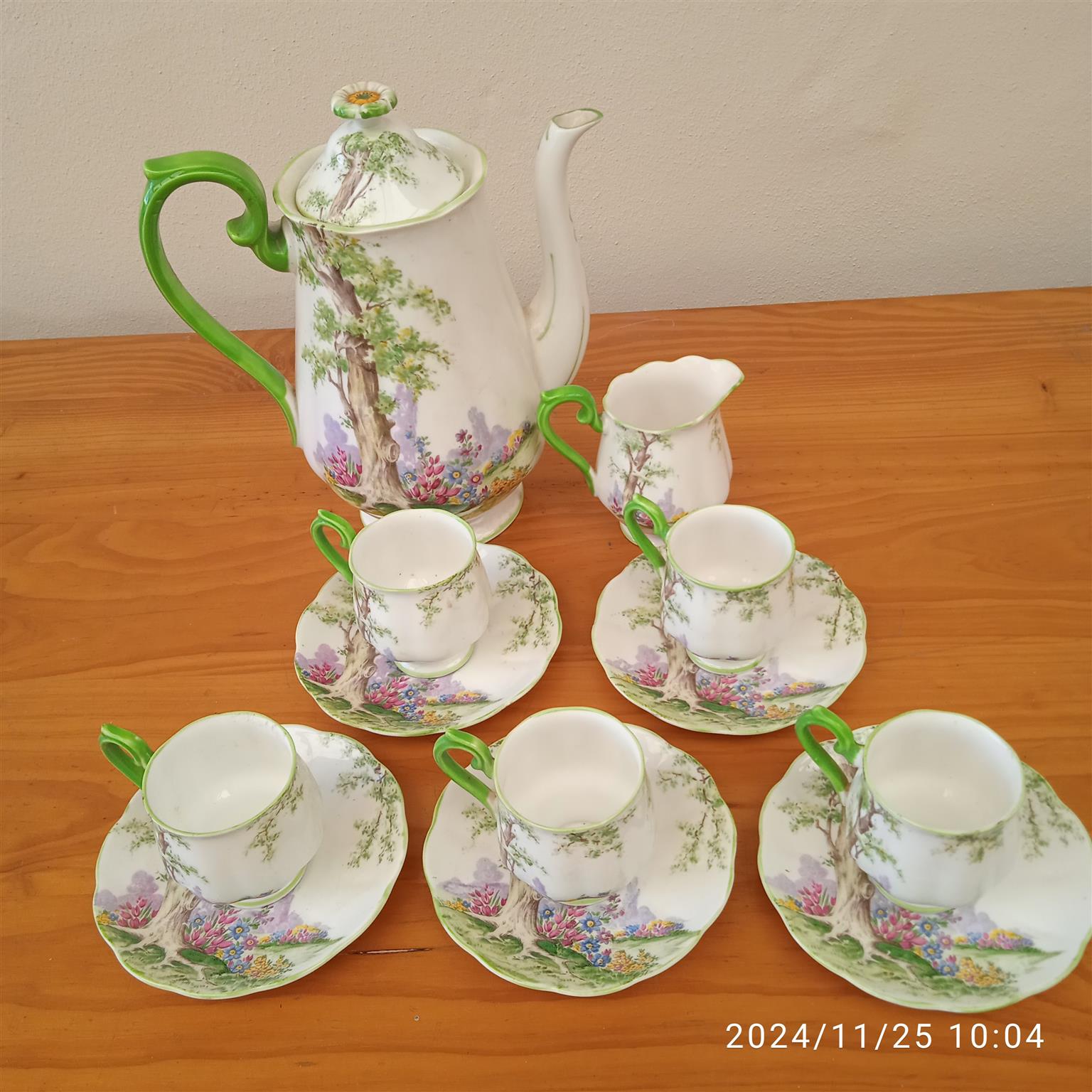 ROYAL ALBERT ENGLAND BONE CHINA ROYAL ALBERT ENGLAND BONE CHINA