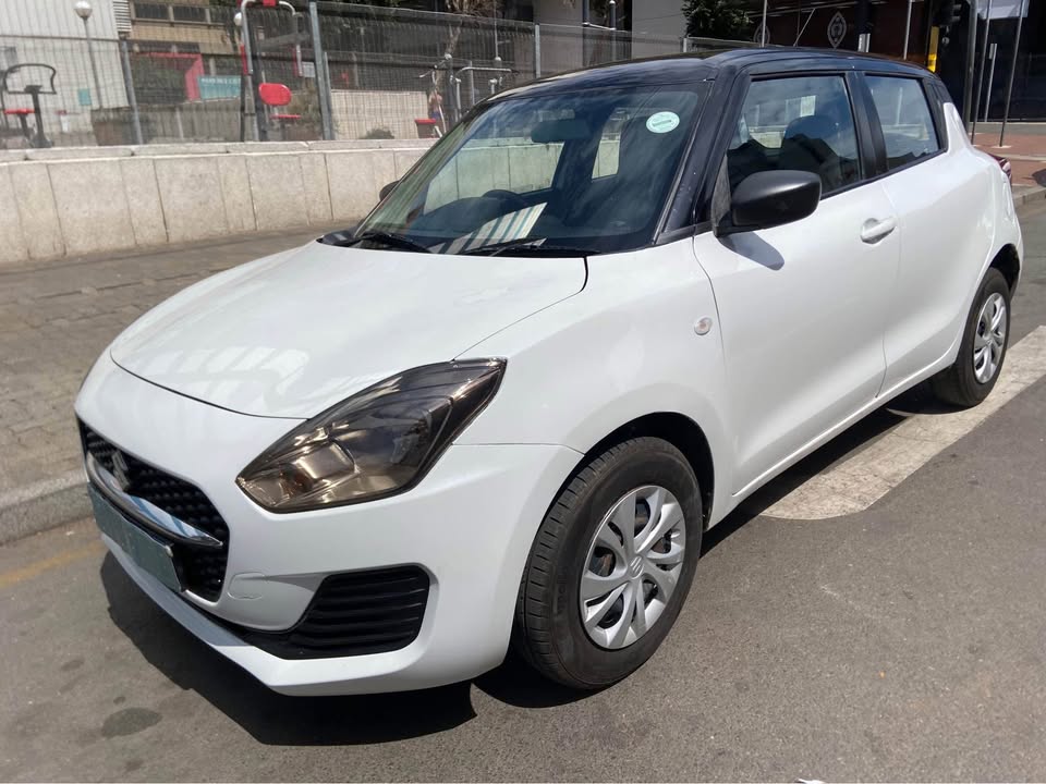 2023 Suzuki Swift 26.000km Manual