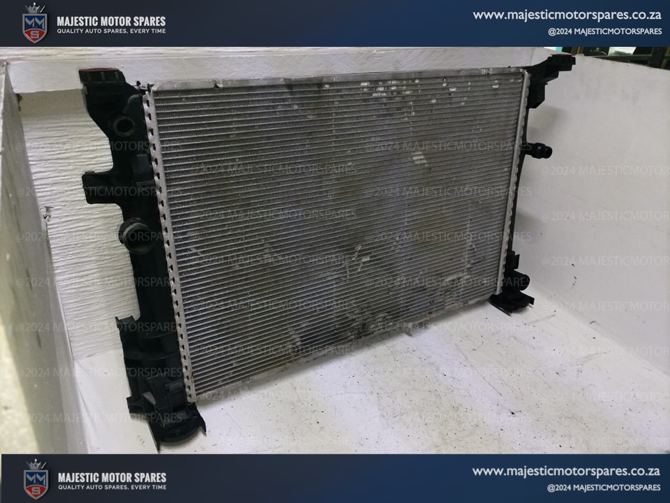2013 Mercedes A200 W176 Auto Petrol Radiator – Used for Sale - Private Seller 2013 Mercedes A200 W176 Auto Petrol Radiator – Used for Sale - Private Seller