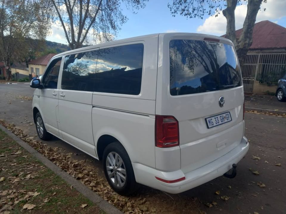 2018 VW KOMBI 2.0 DIESEL, AUTOMATIC, WHITE,  138000KMS, REVERSE SENSORS, SPARE KEY.