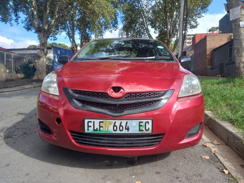 2009 Toyota Yaris Sedan Maroon, Zen3 Petrol, Manual