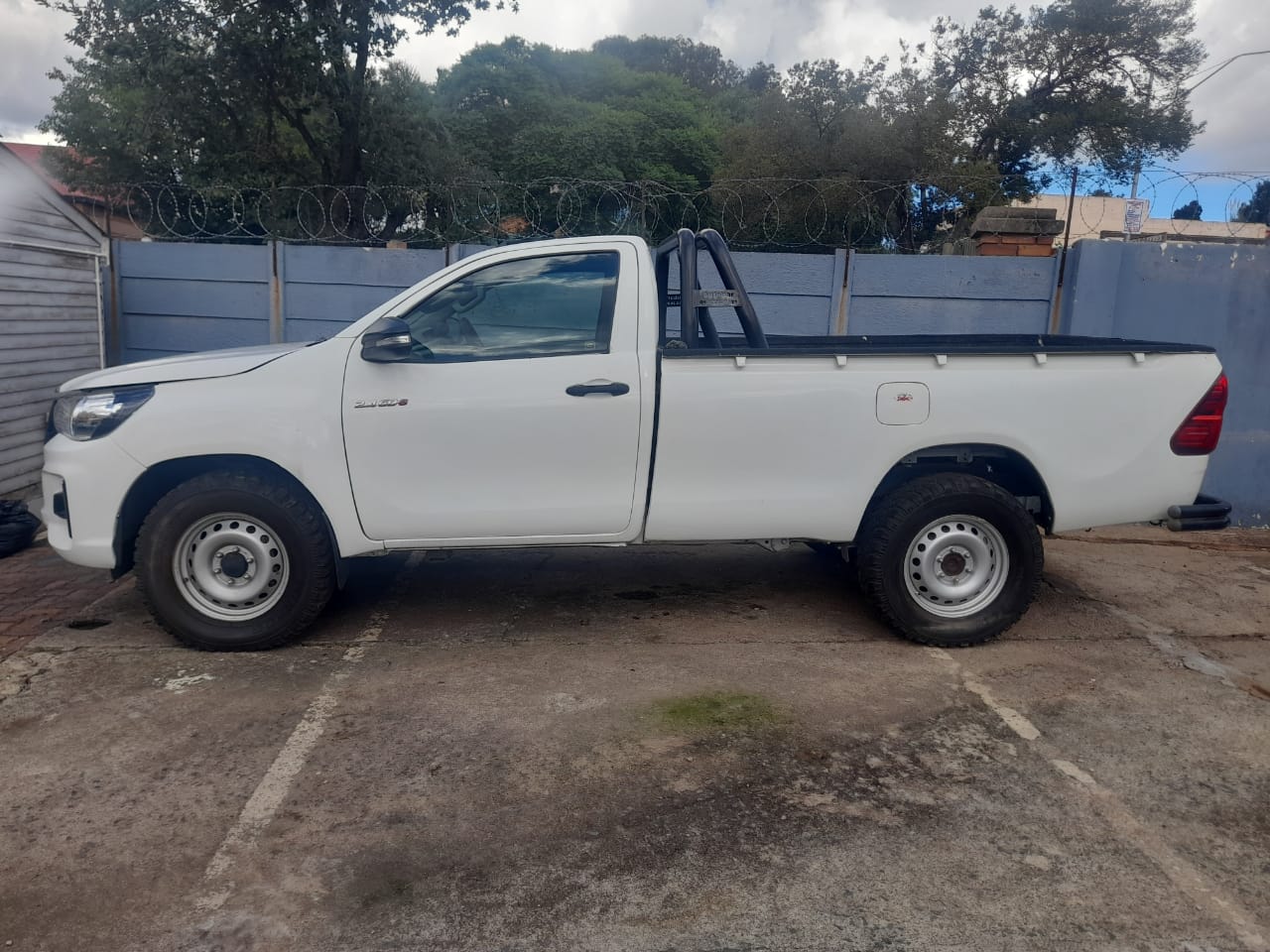 2020 TOYOTA HILUX 2.4 GD6 4X4 SINGLE CAbB