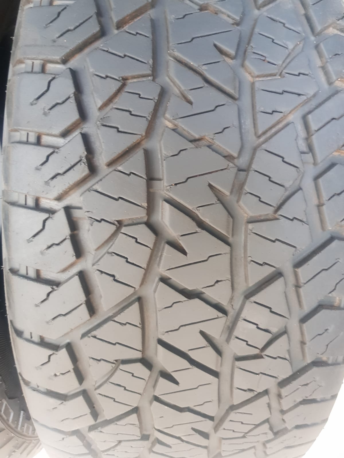 Hankook tyres 3off 265 x 60 x R18 - Private Seller Hankook tyres 3off 265 x 60 x R18 - Private Seller