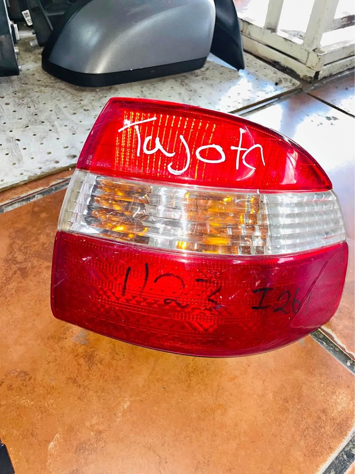 Toyota Corolla taillight - Private Seller Toyota Corolla taillight - Private Seller
