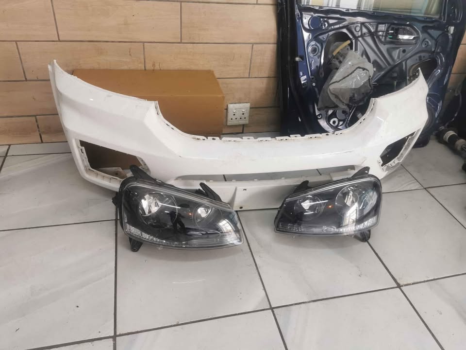 Gwm steed 5 front bumper and headlights - Private Seller