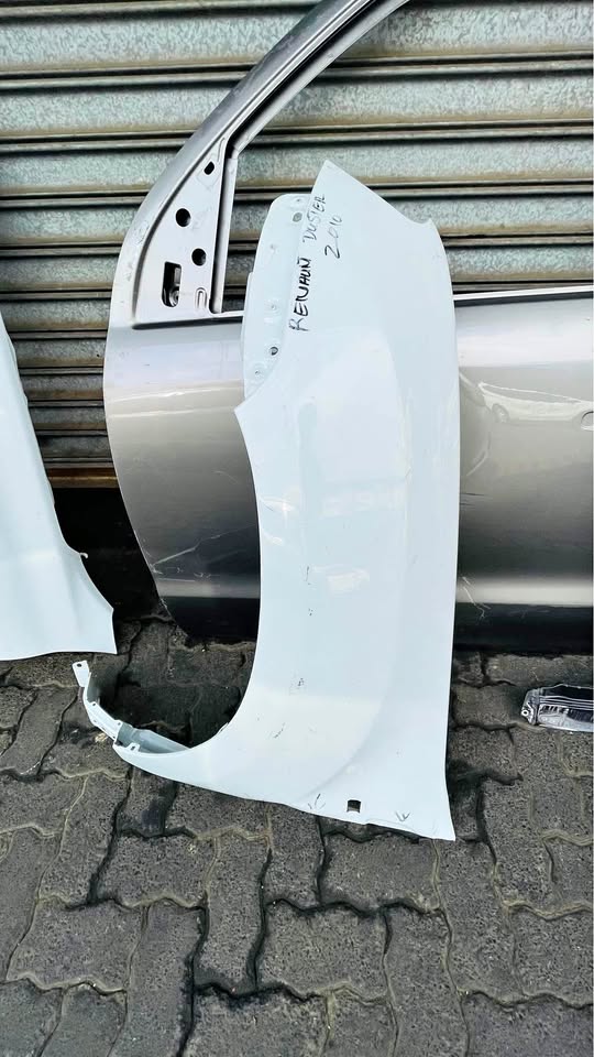 Renault Duster fender - Private Seller Renault Duster fender - Private Seller