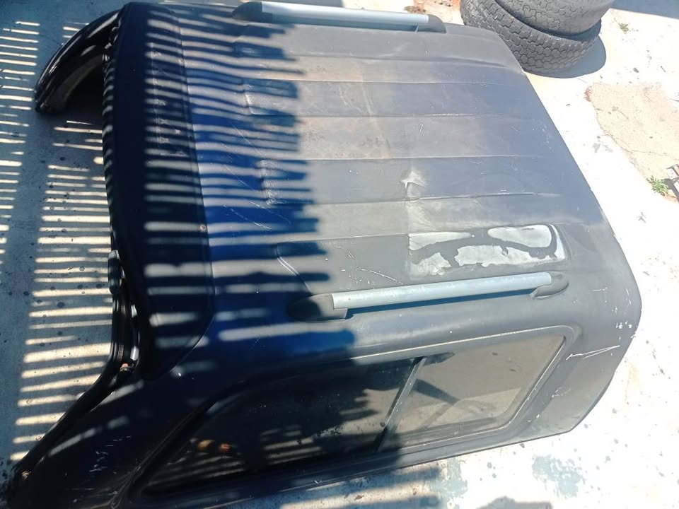 Toyota Hilux d4d double cab canopy [Vigo ] - Private Seller