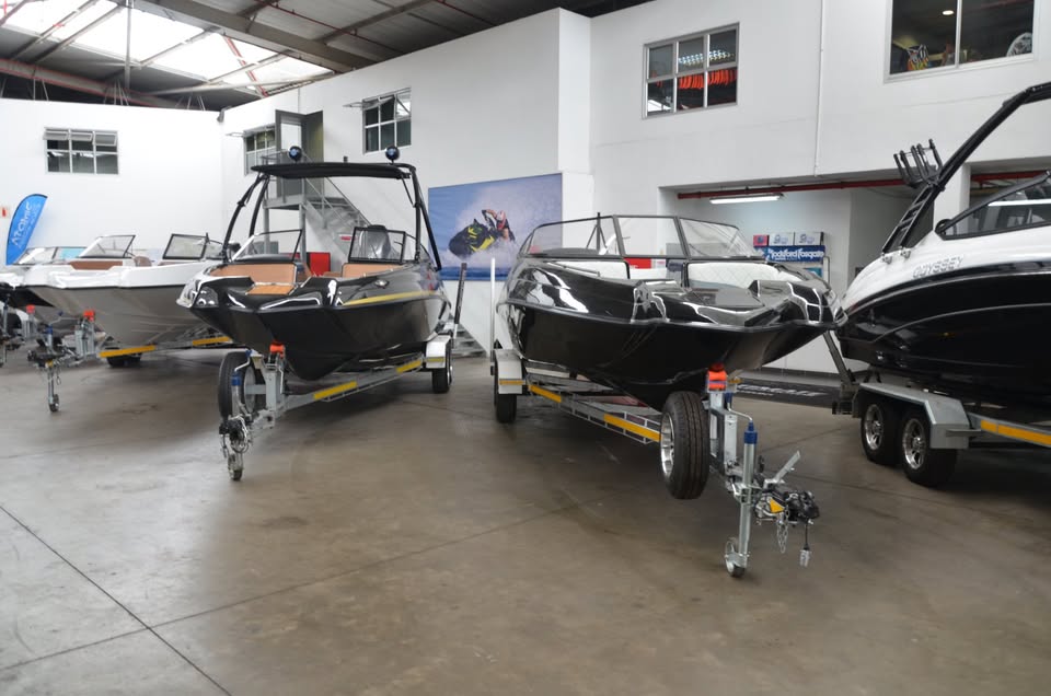 2015 Boats waterski and deep sea boats