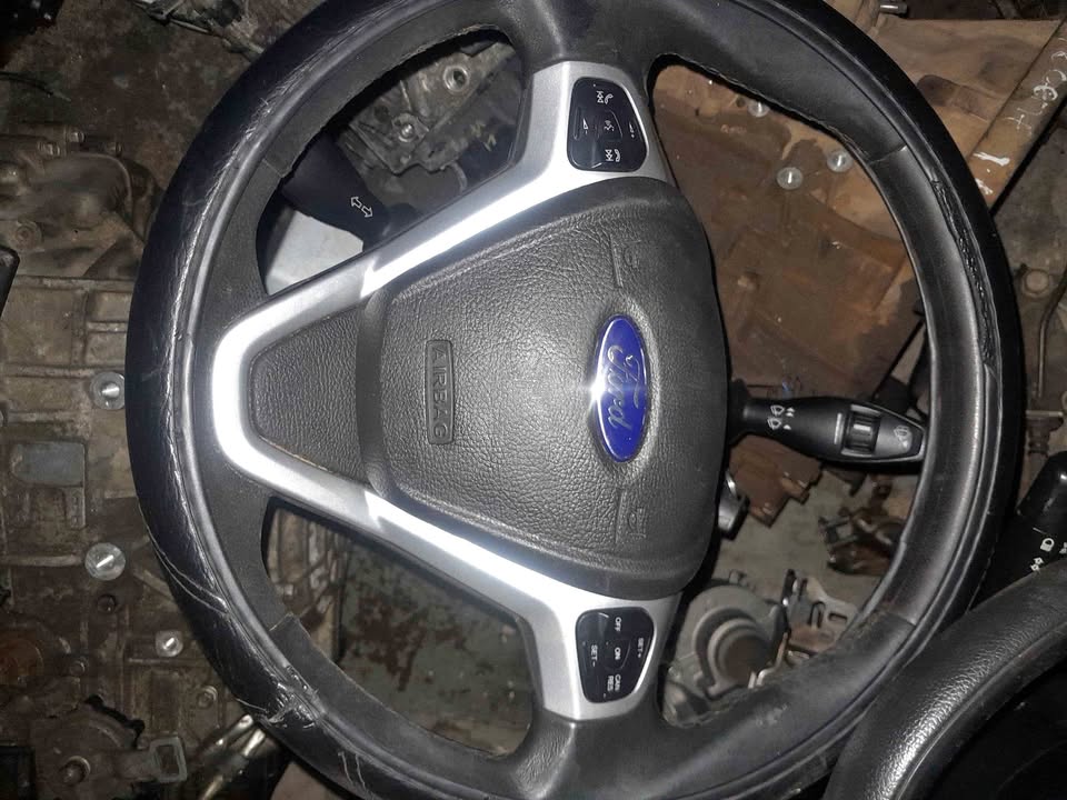 Ford Ecosport Dashboard and Airbags for Sale - Private Seller Ford Ecosport Dashboard and Airbags for Sale - Private Seller