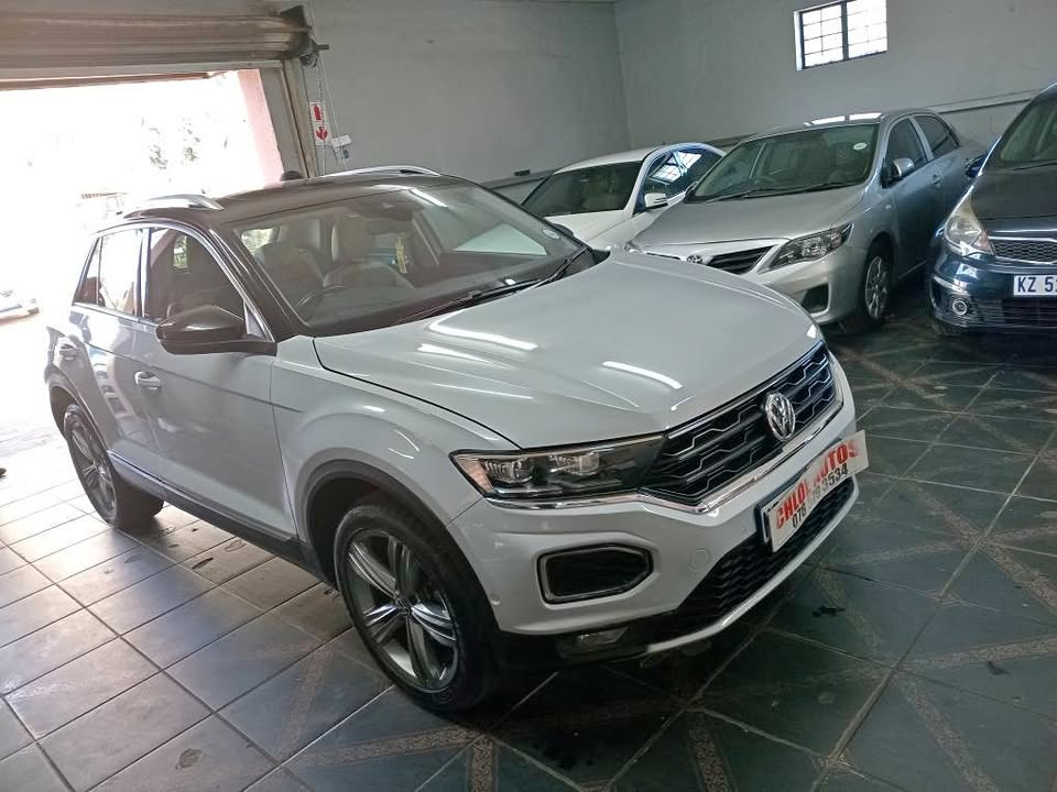 2021 VW T-Roc 1.4 Automatic, Petrol Off white color  Sparekey, service book  Reverse sensor an
