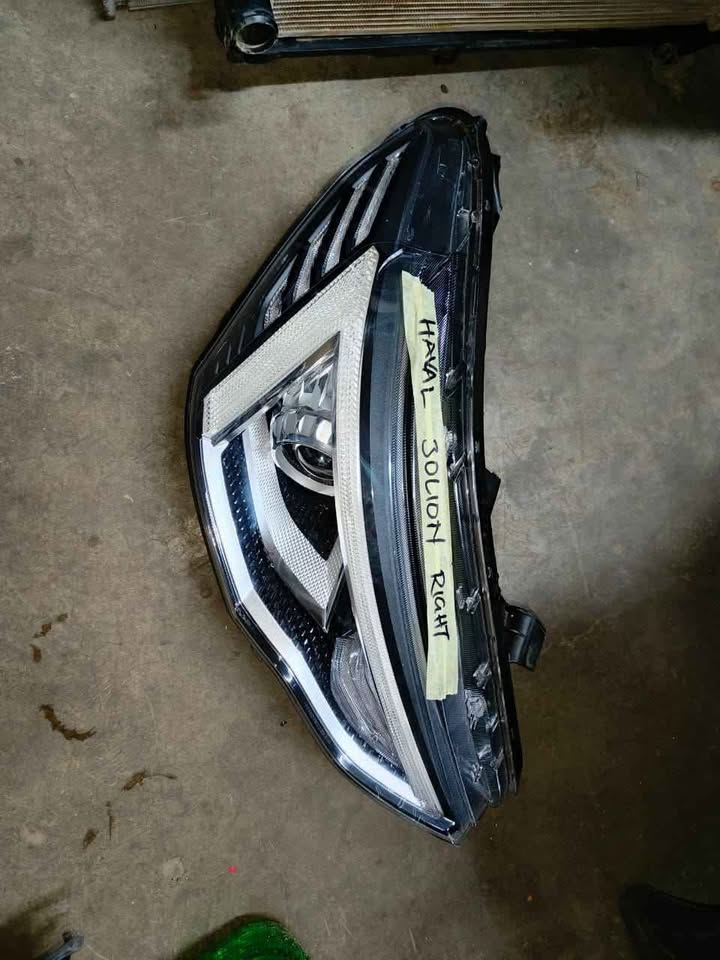 2020 HAVAL JOLION HEADLIGHT - Private Seller 2020 HAVAL JOLION HEADLIGHT - Private Seller