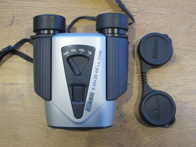 Pentax Binoculars - 8-20 x 24 UCF Zoom