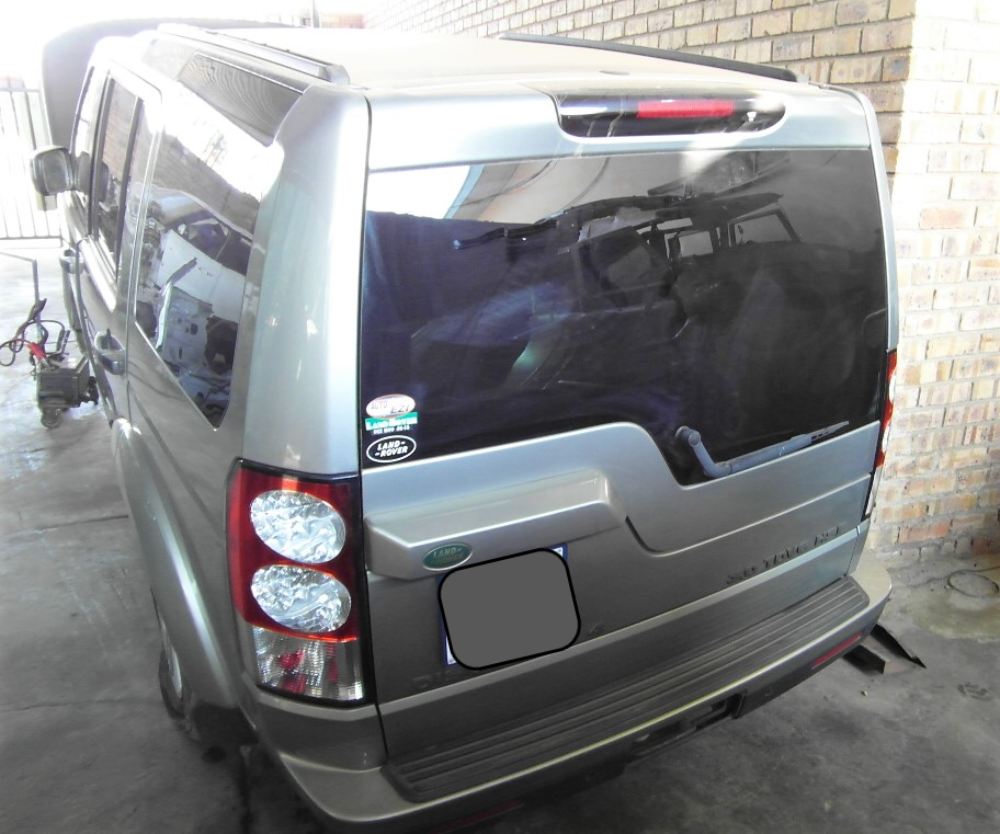 Land Rover Discovery 4 Tailgate – Grey in colour