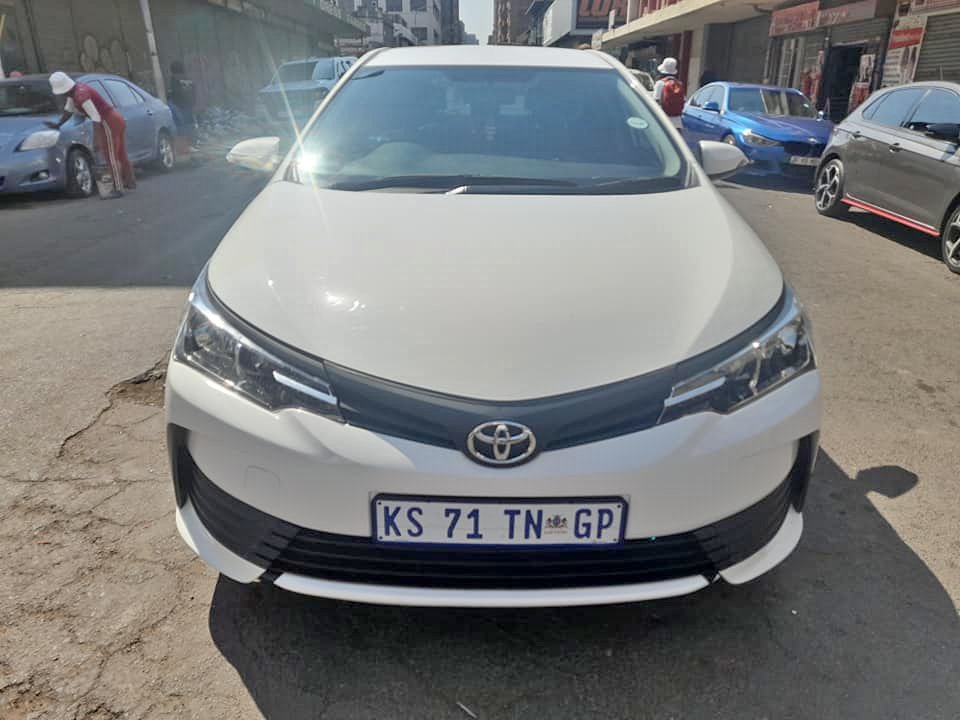 2020 TOYOTA COROLLA PRESTIGE 1.6 MANUAL LEATHER SEATS EXCELLENT CONDITION CONTACT LEON ON