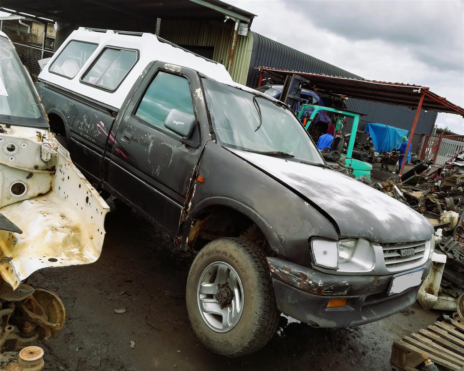 1998 Isuzu KB250D 4x4 - Stripping for Spares