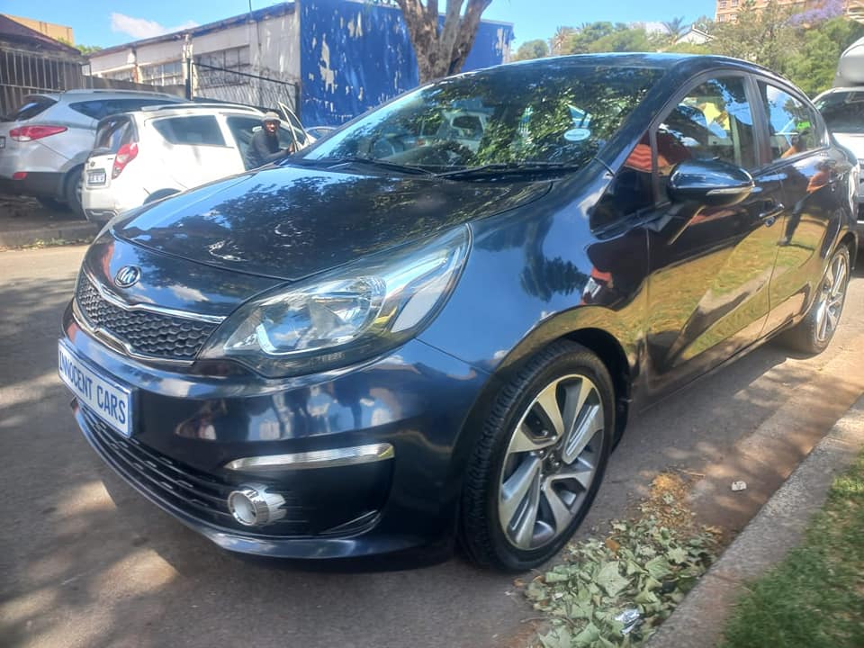 2017 KIA RIO TEC SEDAN 1.4 PETROL, MANUAL NAVY BLUE COLOR, MILEAGE PRICE . LEATHER