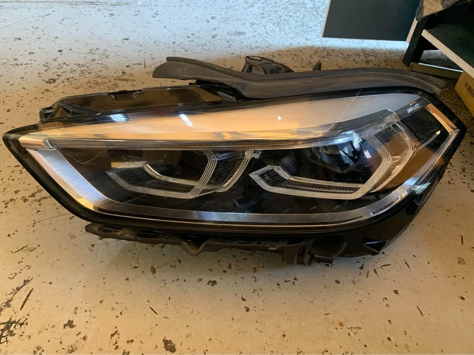 BMW F40 headlight RHS