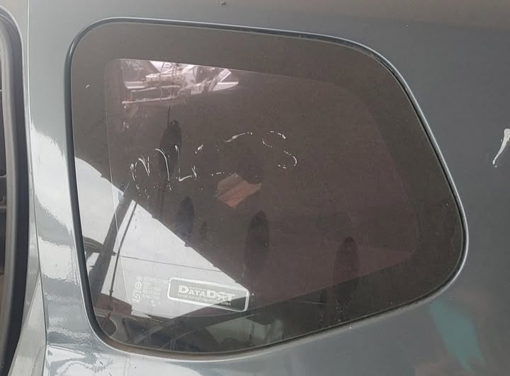 Hyundai Tucson left rear corner window. - Private Seller Hyundai Tucson left rear corner window. - Private Seller