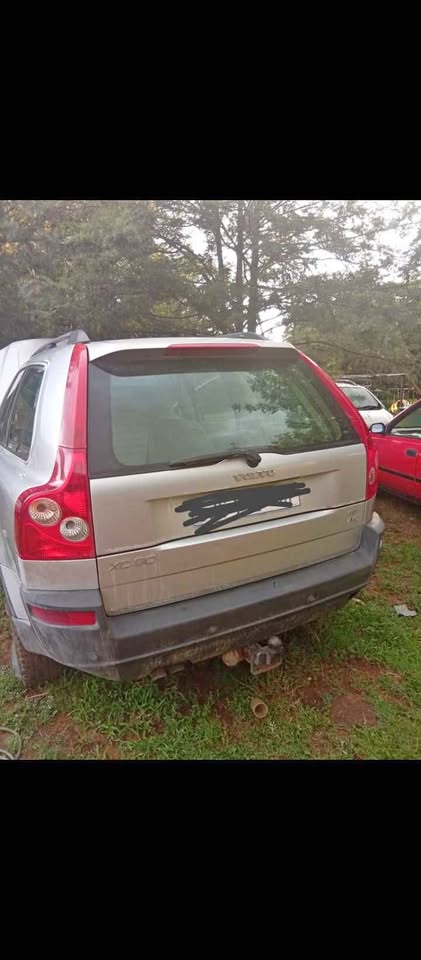 Volvo xc90 2.5T  stripping for spares