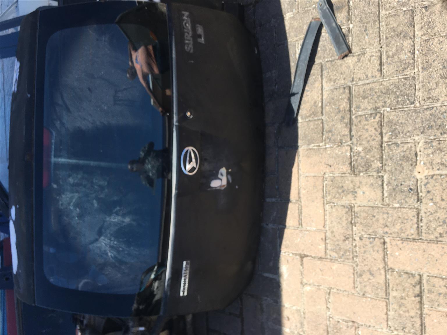 2007 daihatsu sirion tailgate 2007 daihatsu sirion tailgate