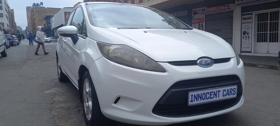 2009 FORD FIESTA 1.4 PETROL, MANUAL, WHITE COLOUR, 82000KM