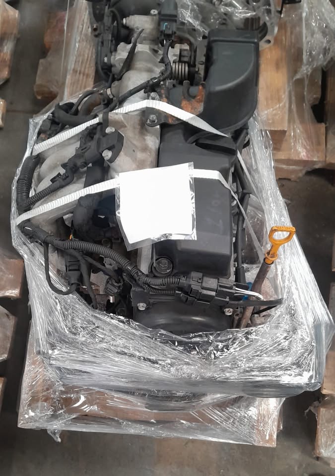 Low mileage import Hyundai G4HG-D engine for sale. - Private Seller