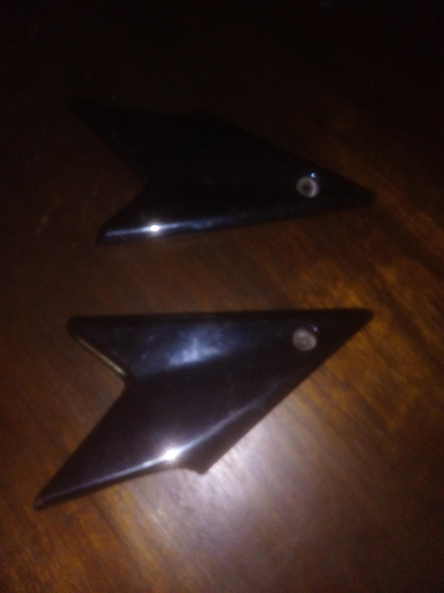 Triumph 1050 Speed Triple Side Covers
