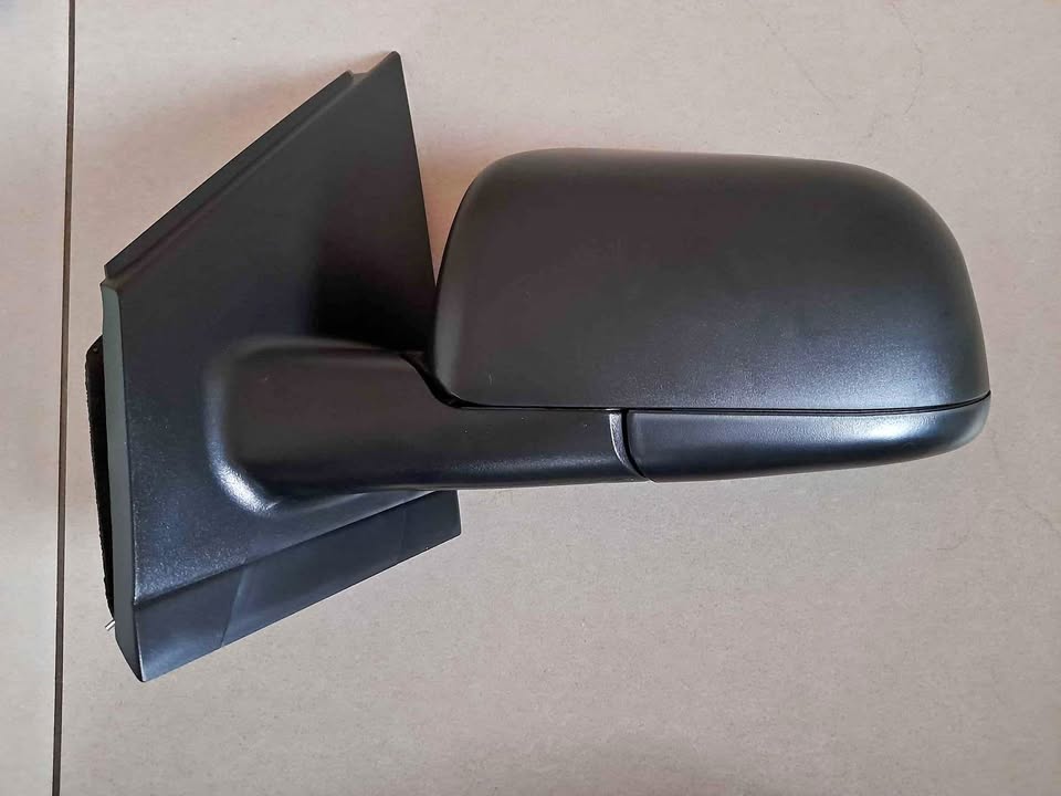 VW POLO VIVO 10/14 BRAND NEW DOOR MIRROR MANUAL ADJUSTMENTFORSALE