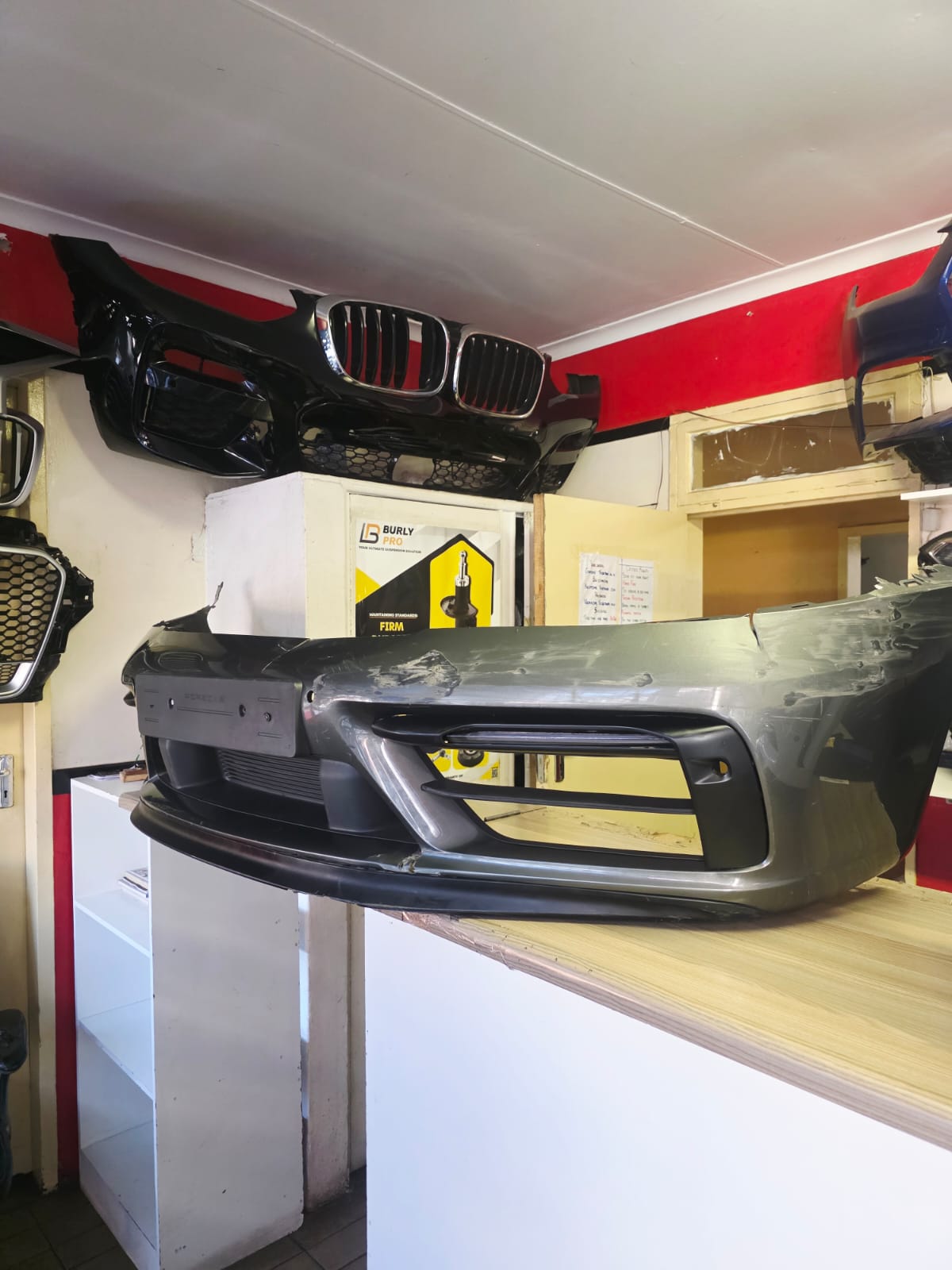 2023 Porsche 911 Carrera front complete (bumper accessories) with a damaged bump - Private Seller 2023 Porsche 911 Carrera front complete (bumper accessories) with a damaged bump - Private Seller