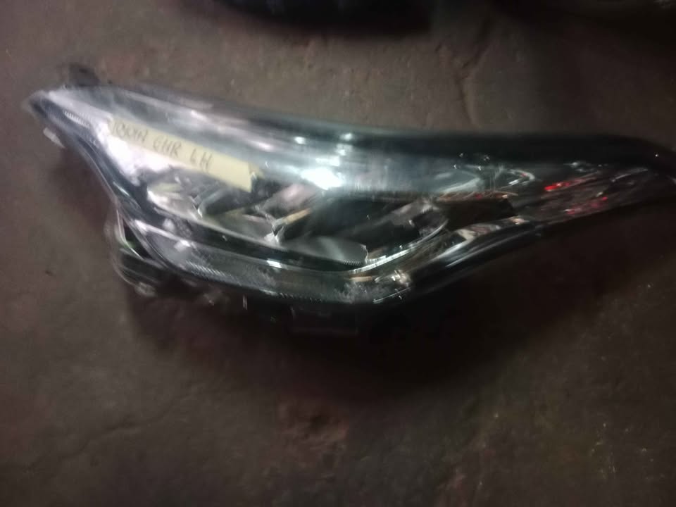 Toyota CHR headlight - Private Seller Toyota CHR headlight - Private Seller