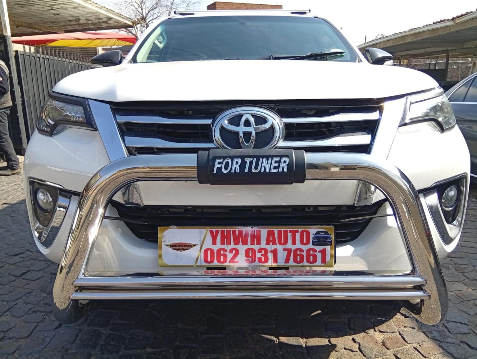 Fortuner 2.8GD-6 SUV 2017  7Seater Diesel Manual 98,000km Leather Seats, G