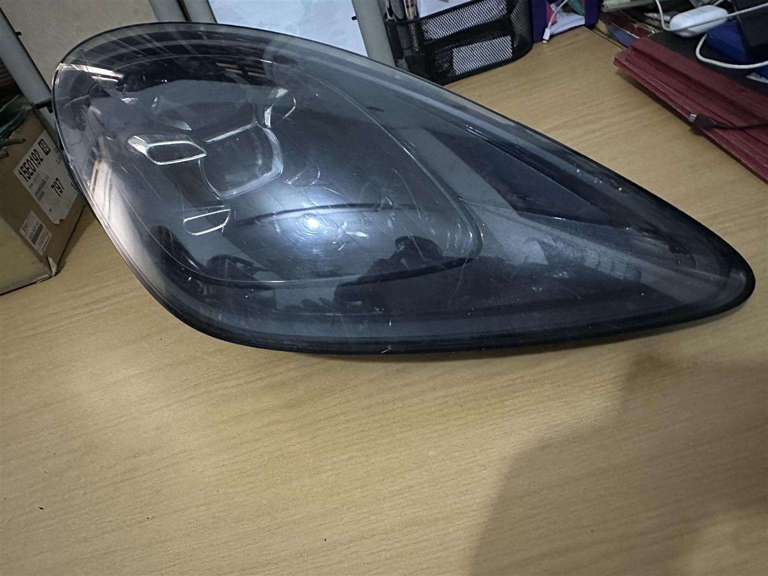 2020 Porsche Cayenne S Coupe Headlight - Private Seller 2020 Porsche Cayenne S Coupe Headlight - Private Seller