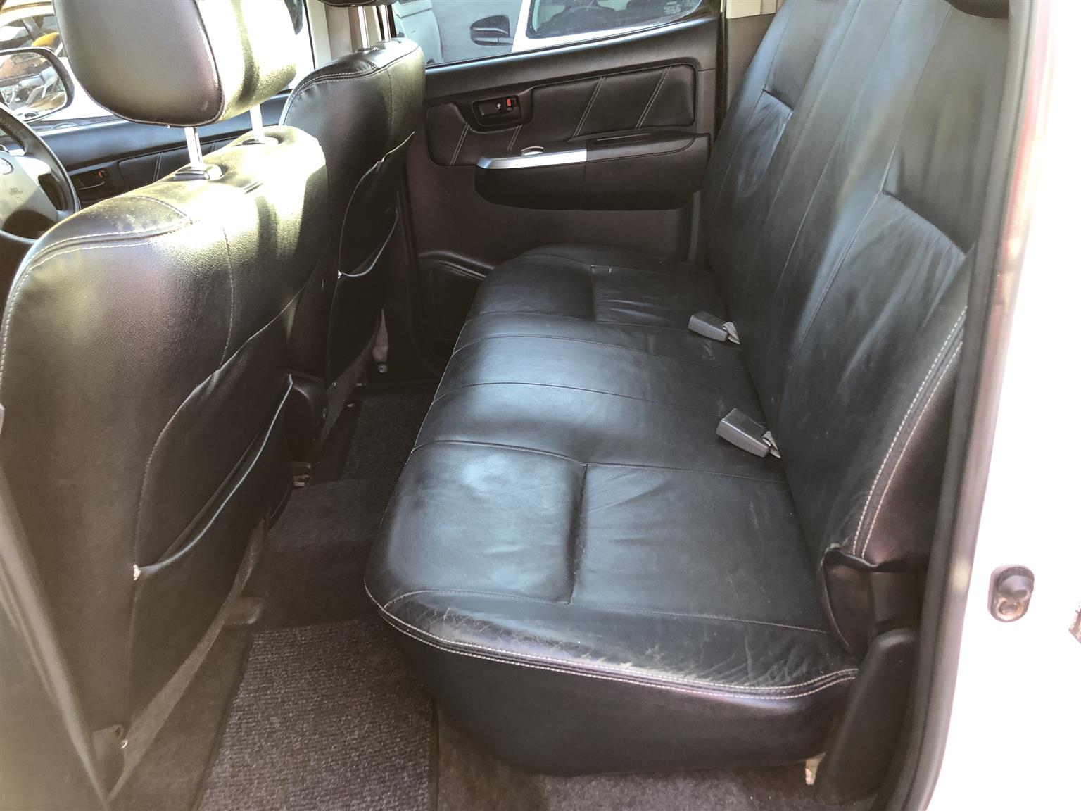 2015 Toyota Hilux 3.0D-4D Raider Legend 45 Double Cab 4X2 Manual For Sale