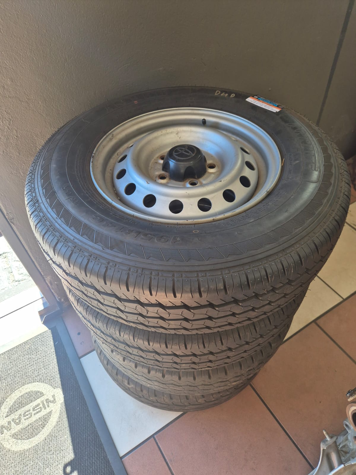 TOYOTA WHEELS & RIMS - Private Seller